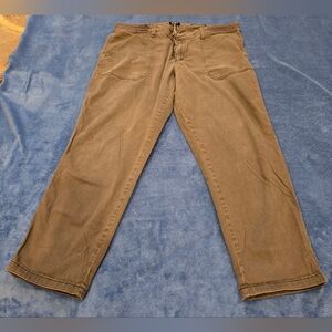 Jones New York Women's The Chino Size 16